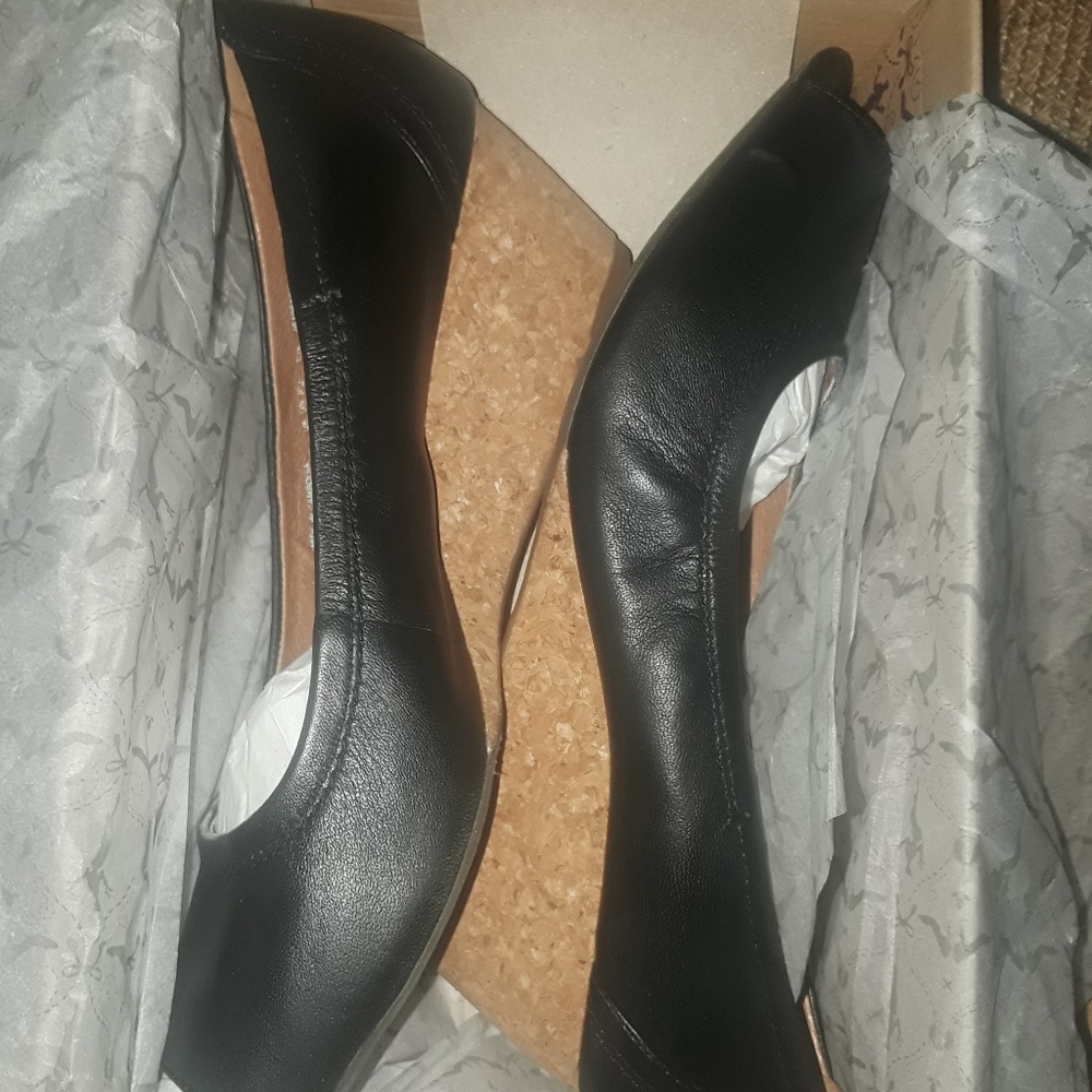 Clark's wedge cork open toe "Burmese art" sz 11